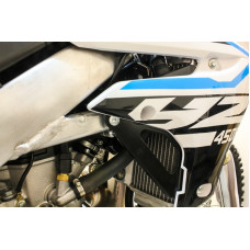 RADIATOR BRACE BLACK YAM
