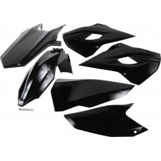 PLASTIC KIT BLACK