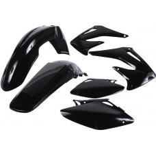 PLASTIC KIT BLACK