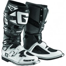 SG12 BOOTS BLACK/WHITE SZ 07 SG12 BOOTS BLACK/WHITE SZ 07
