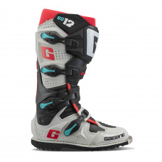 SG12 ENDURO BOOTS GRAVEL SZ 10 SG12 ENDURO BOOTS GRAVEL SZ 10