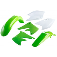 PLASTIC KIT GREEN