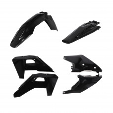 PLASTIC KIT HUS BLACK