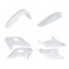 PLASTIC KIT WHITE