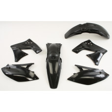 PLASTIC KIT BLACK