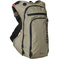 OUTLANDER MOTO 9L HYDO PACK SAND